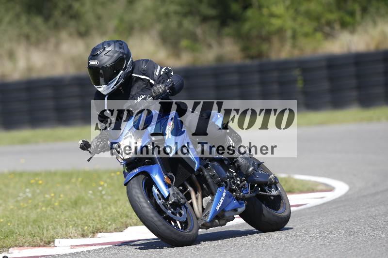 Archiv-2025/48 25.08.2025 Cornu Master School ADR/gruen-vert/97